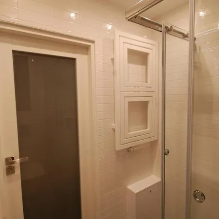 Apartment Tla *